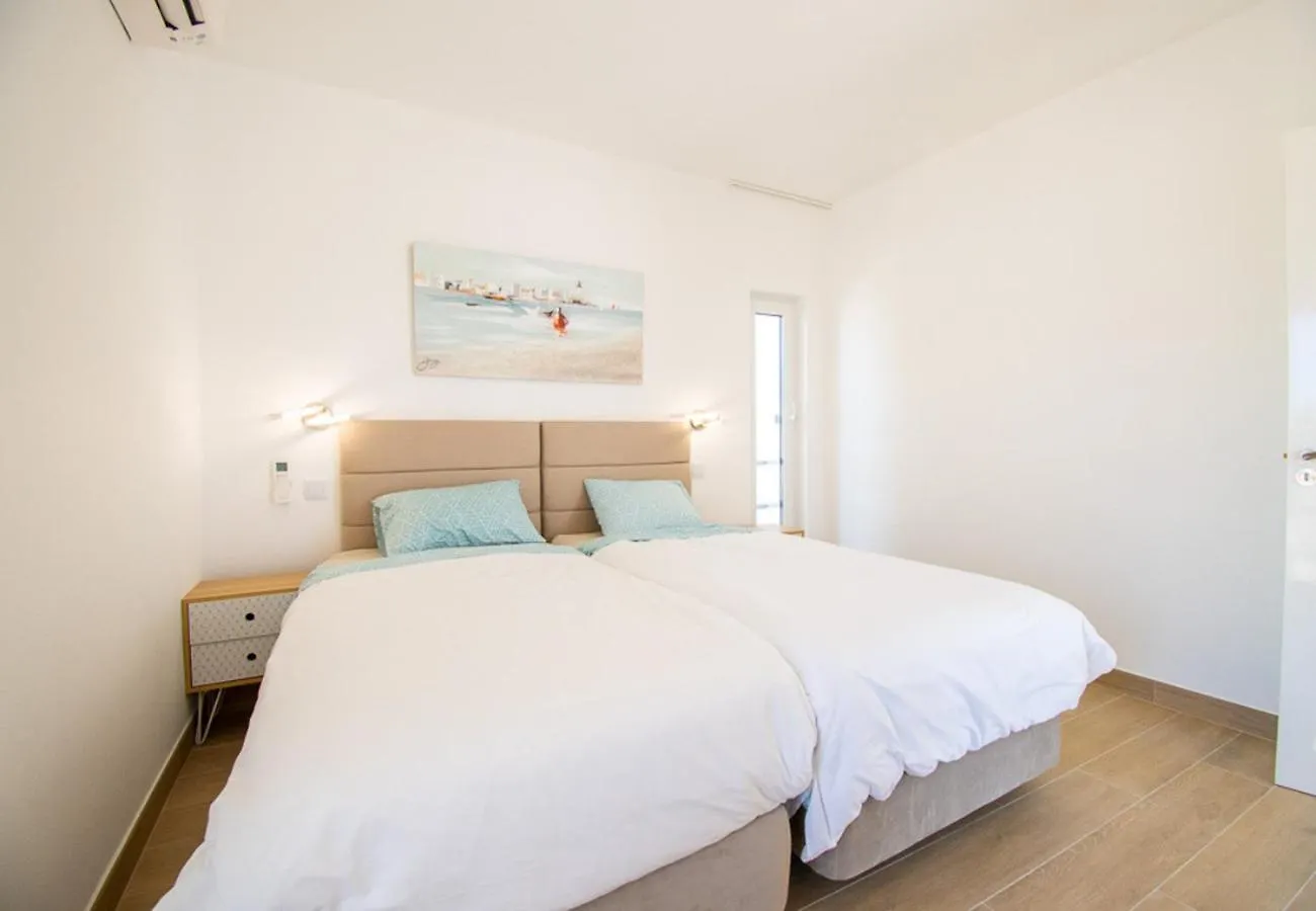 Casa Cubo - Amazing Central 6 Bedroom Villa Carvoeiro  Carvoeiro (Lagoa)