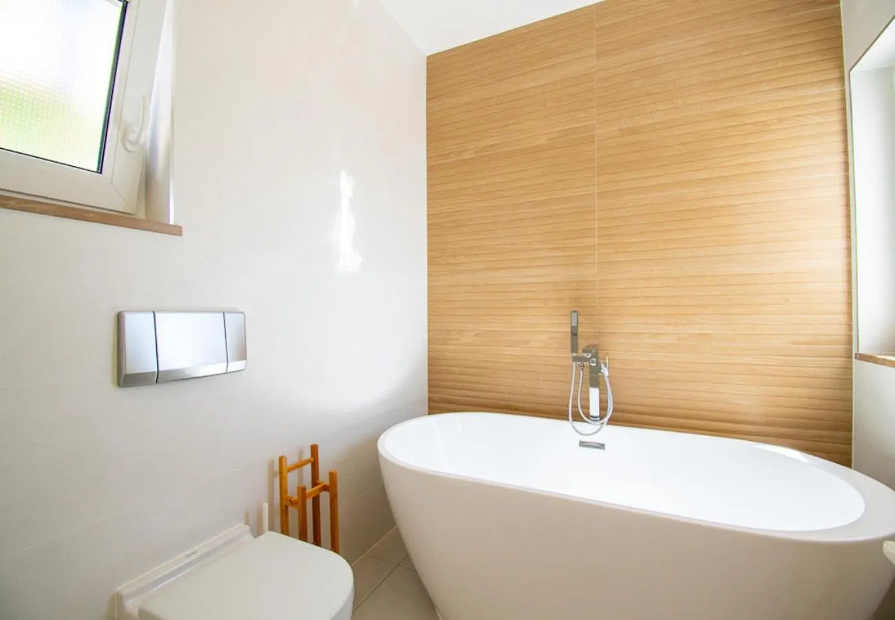Casa Cubo - Amazing Central 6 Bedroom Villa Carvoeiro