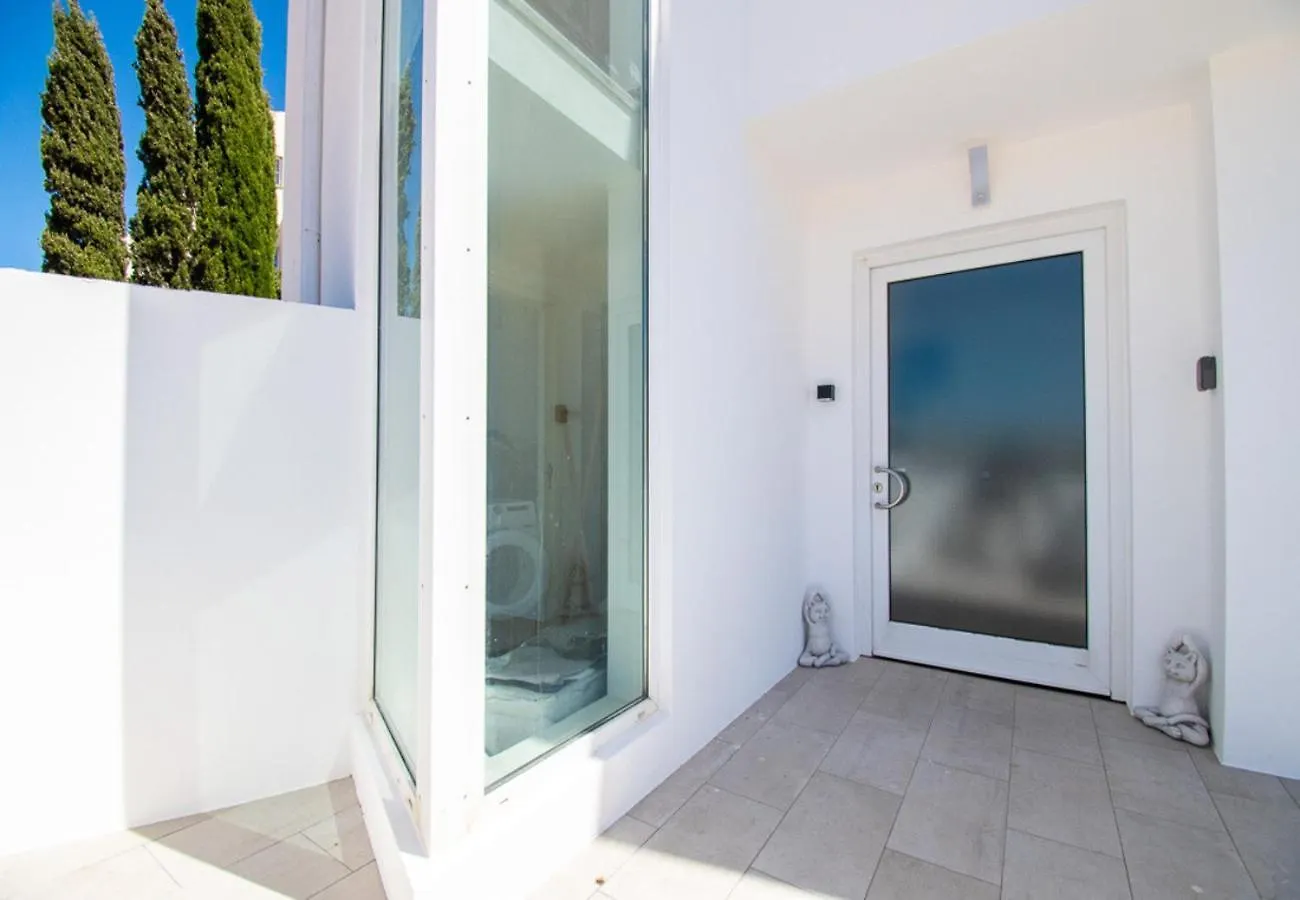 Casa Cubo - Amazing Central 6 Bedroom Villa Carvoeiro  Portugal